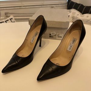 Jimmy Choo 39.5 Black Abel heel